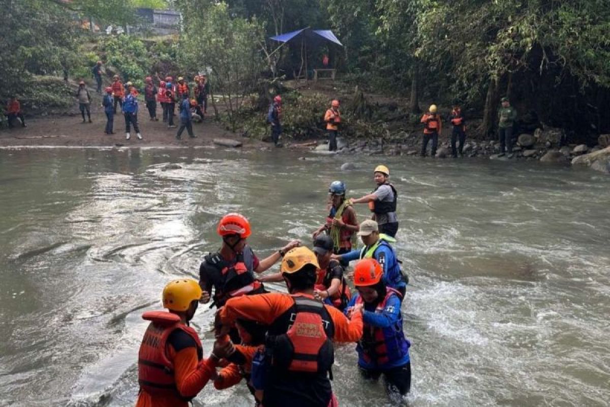 Arus Sungai Terjang Lokasi Wisata Sungai Savana di Maros, Satu Mahasiswi Hilang