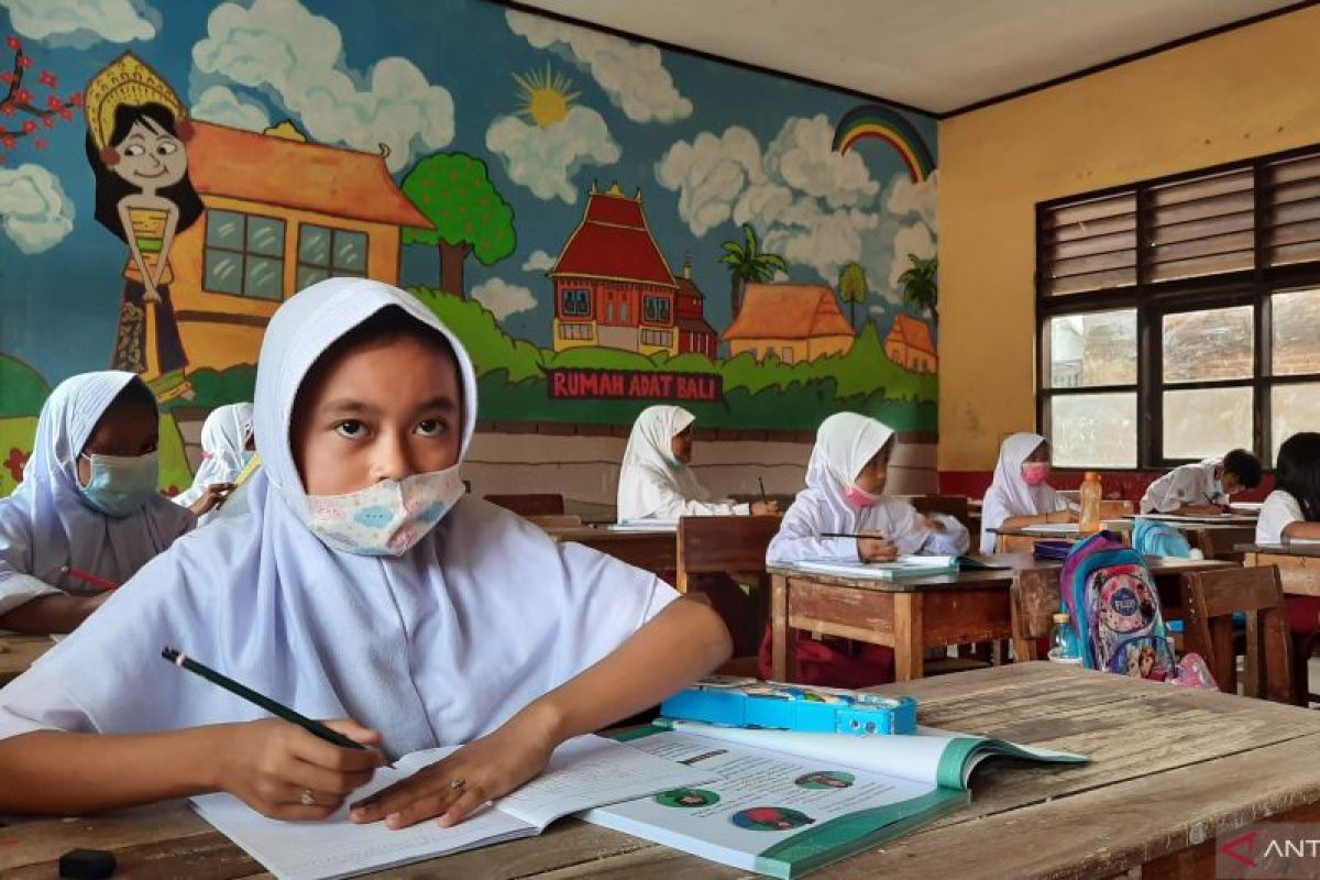 Sekolah Gratis untuk SD dan SMP Swasta di Kabupaten Tangerang Resmi Diberlakukan